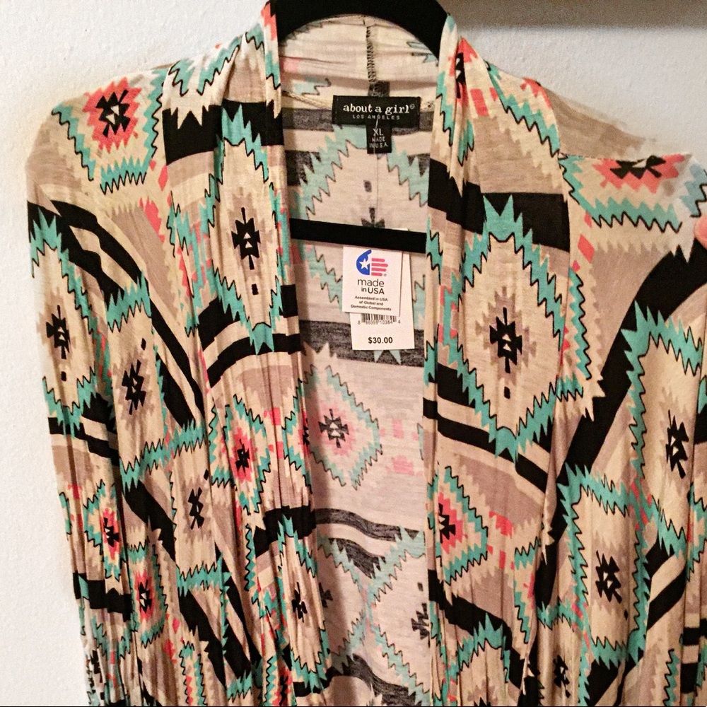 NWT Tribal Print Flowy Cardigan